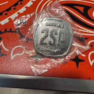 2SP Brewing Company Silver Coaster Hat Pin